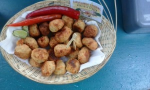 Bolinos: Brasilian cheeseballs with rice, springonion and cayennepepper.i.